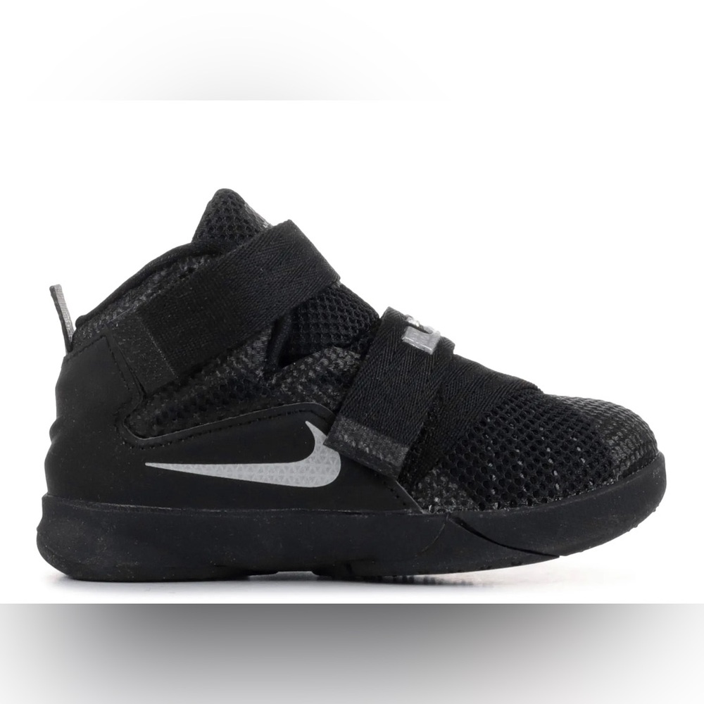 Nike LeBron James Soldier Baby Toddler Athletic Basketball Shoes Sneakers 6C